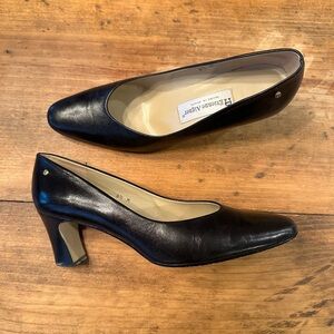 Etienne Aigner “Taylor” Classic Black Leather Heels Size 8.5
